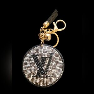 Elegant Checkered Black and Grey Bag Charm Keychain